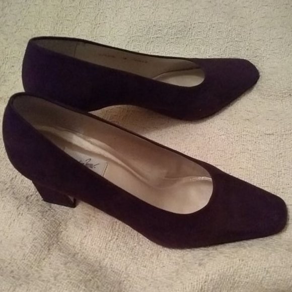 Beautiful Brown Suede Jacqueline Ferrar Pumps Size 9, Made in Brazil - Picture 1 of 6